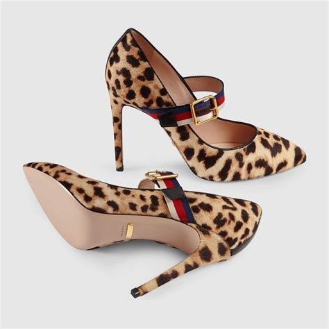 gucci leopard pumps|Gucci.